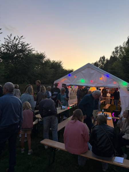 20260905-Tent-feest-eten-buiten